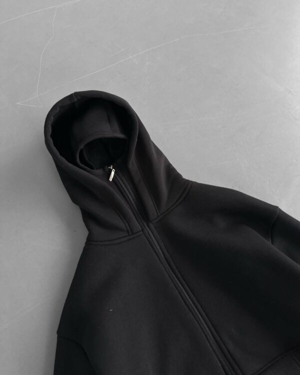 VESTE CAGOULE DISPONIBLE